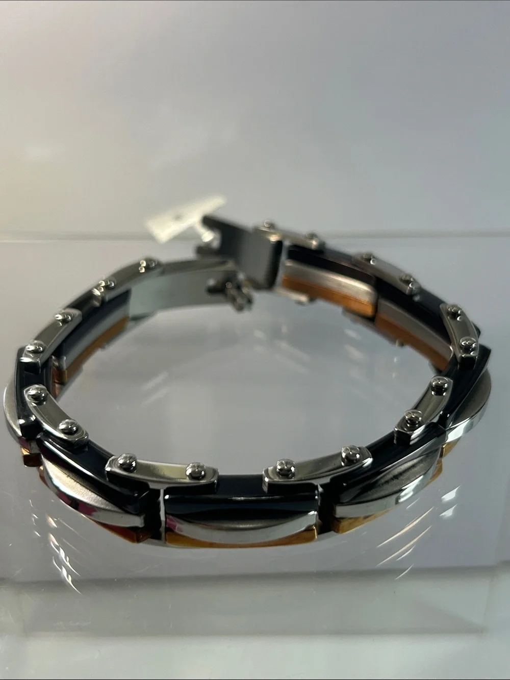 NWT Tri Color Stainless Steel Link Bracelet With Fold Over Clasp